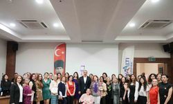 Kadınlar, sertifikalarını başkan Kotan’dan aldı