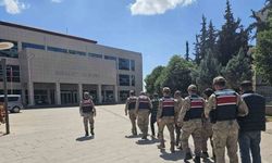 Kilis’te sit alanında kaçak kazı yapan 5 şüpheli suçüstü yakalandı