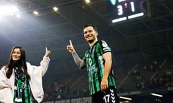 Kocaelispor’da Oğulcan Çağlayan mağlubiyetler için taraftardan özür diledi