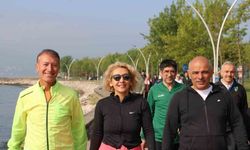 Körfezliler sağlıklı yaşam için yürüdü