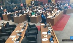 Kütahya Belediye Meclisi’nde MHP’li üyeler toplantıyı terk etti