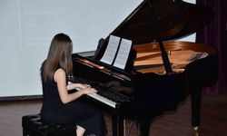 Manisa Güzel Sanatlar Lisesi’nden muhteşem piyano resitali