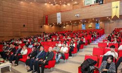 Öğrenciler ‘Liseler Arası İklim Münazarası’nda fikirlerini savundu
