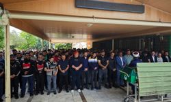 Paket götürürken kazada hayatını kaybeden motokurye son yolculuğuna uğurlandı