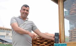 Seyyar simit tezgâhına POS cihazı koydu