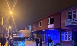 Ters yönden giden alkollü tır şoförü trafiği birbirine kattı