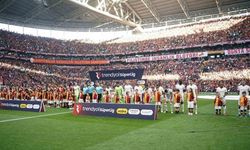 Trendyol Süper Lig: Galatasaray: 2 - Sivasspor: 0 (Maç devam ediyor)