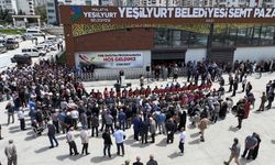 Yeşilyurt Belediyesi’nden çiftçilere büyük destek: 250 bin sebze fidesi dağıtıldı