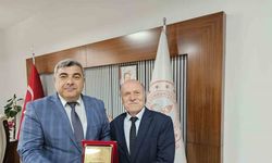 Yılların emektar eğitimcisi emekliye ayrıldı