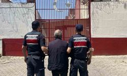 Zimmet suçundan aranan şahıs Efeler’de yakalandı