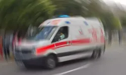 İnegöl'de Kahramanraş'a mobilya götüren kamyon kaza yaptı