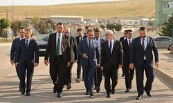 Bakan Kacır’dan Roketsan’a ziyaret