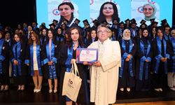 BEUN diş hekimlerini coşku ve gururla geleceğe uğurladı