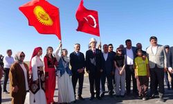 Kırgız şenliğinde Kırgız gelenekleri sergilendi