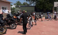 Motosikletleri ile umut dağıtıyorlar