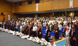 OMÜ Mimarlık öğrencilerinin mezuniyet heyecanı