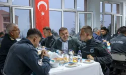 Vali Sözer, Polis Adaylarıyla Bir Araya Geldi: 'Devletine Sadakatle Hizmet Eden Her Polisimiz Milletimizin Teminatıdır'