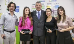 İzmir Güzelbahçe'den öğretmenlere isme özel kalem