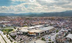 2025’te Şehrin Buluşma Noktası Yine İnegöl AVM Oldu