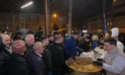 İnegöl'den bin kişilik helva ikramı