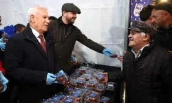 Bursa'da 17 ilçede 21 farklı camide tatlı ikramı