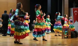 Bursa'da Roman ve Balkan gecesi coşkusu