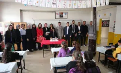 Çocuklara 'İyi ki doğ-Muş' ile sürpriz ziyaret