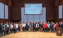 İzmir'in çok dilli ve çok kültürlü yapısında sertifika coşkusu
