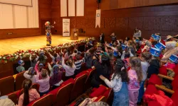 İZSU, yeni yıla miniklerle 'Merhaba' dedi