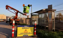 Kocaeli'de duraklara güneş enerjili aydınlatma çözümü