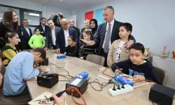 Kocaeli'de gençler için yeni Bilgievi açıldı