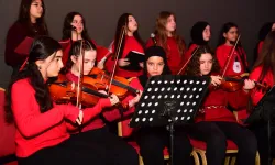 Osmangazi'nin genç müzisyenlerinden Bursalılara müzik ziyafeti
