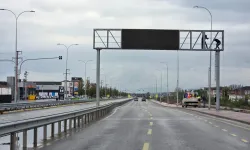 Sakarya'da sürücülere rehber olan dev ekran farklı noktaya alındı