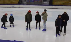 YADEV öğrencileri buz pistini sevdi