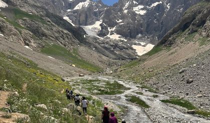 40 kişilik grup Cennet-Cehennem Vadisi’nde doğa yürüyüşü gerçekleştirdi