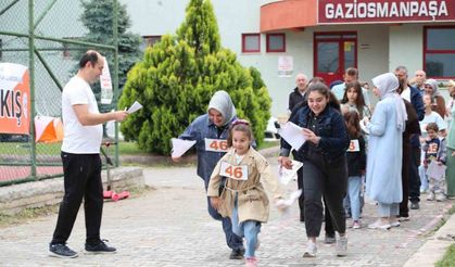 Aileler TOGÜ kampüsünde eğlenerek spor yaptı