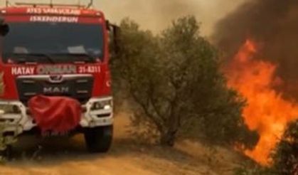 Bakan Yumaklı: "Hatay’da hava araçlarımız da yangına yoğun şekilde müdahale etmeye başladı"