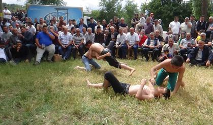 Bolu’da 200 yıllık geleneğe yoğun ilgi: Kazanlar kaynadı, pehlivanlar kıran kırana güreşti