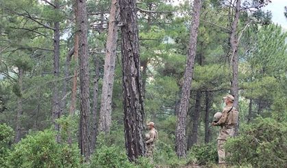 Burdur’da jandarmadan ormanlık alanlarda yangın nöbeti