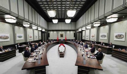 Cumhurbaşkanı Erdoğan başkanlığındaki Kabine Toplantısı Beştepe’de başladı.