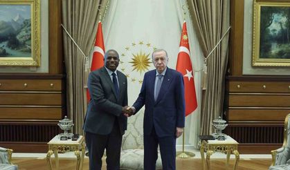Cumhurbaşkanı Recep Tayyip Erdoğan, İngiltere Dışişleri Bakanı David Lammy’yi kabul etti.
