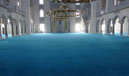 Halılar serildi, artık açılışa hazır