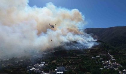 Hatay’daki orman yangınına havadan ve karadan müdahale dron ile görüntülendi