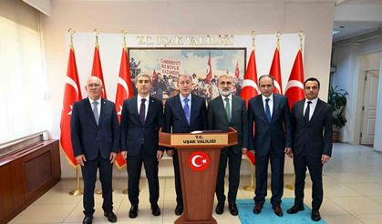 Hulusi Akar ve Taner Yıldız bir dizi ziyaretler için Uşak’a geldi