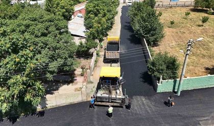 Iğdır Belediyesi, asfaltlama çalışmalarına devam ediyor