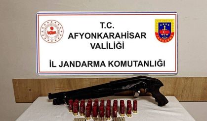 Jandarma ruhsatsız silah ve mermiler ele geçirdi