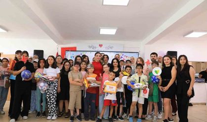 Keçiören Belediyesi’nden engelli çocuklara karne hediyesi