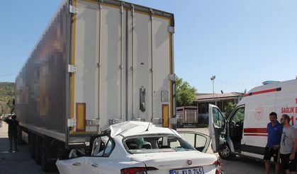 Kula’da feci kaza: Baba ve 3 çocuğu hayatını kaybetti