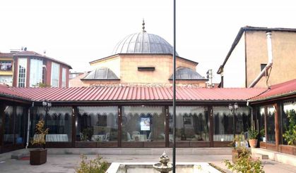 Kütahya Rüstem Paşa Medresesi tarihe ışık tutuyor