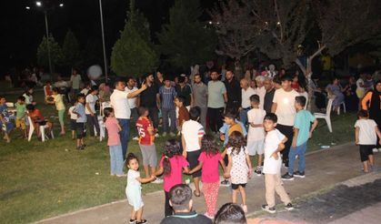 Mahalleliyi parka toplayan muhtar sürpriz yaptı